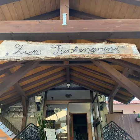 & Zum Fuerstengrund Gasthof Reichelsheim