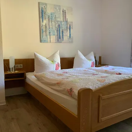 & Zum Fuerstengrund *