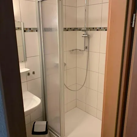 & Zum Fuerstengrund *