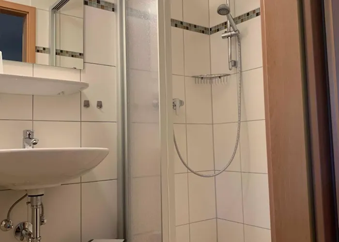 & Zum Fuerstengrund Penzion *